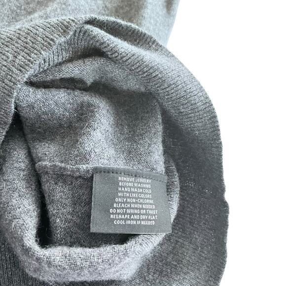 Cashmere by Bloomingdale’s 100% Cashmere Gray Crewneck Tunic Sweater Size Medium - Picture 5 of 9